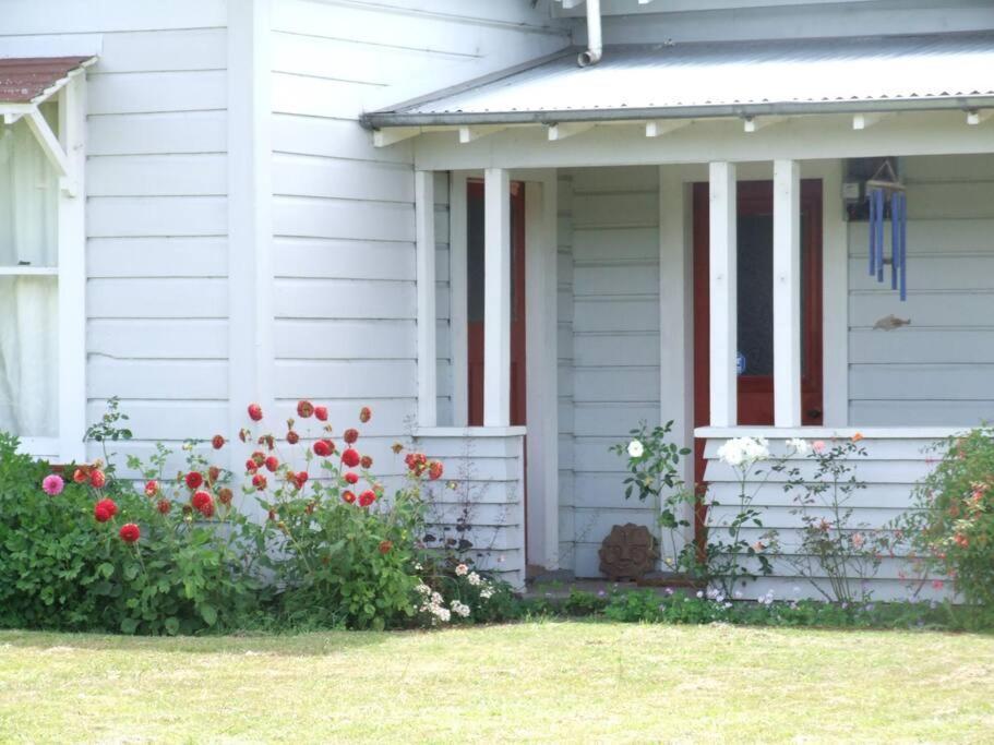 Riverlea Cottage - Cosy, Comfy, Quiet, Central Taumarunui Exterior photo